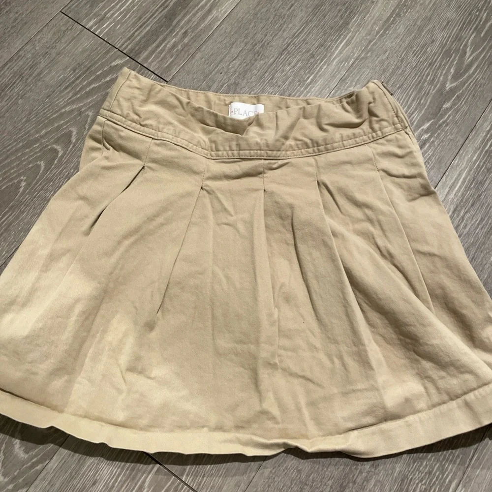 Place Beige Pleated Skirt